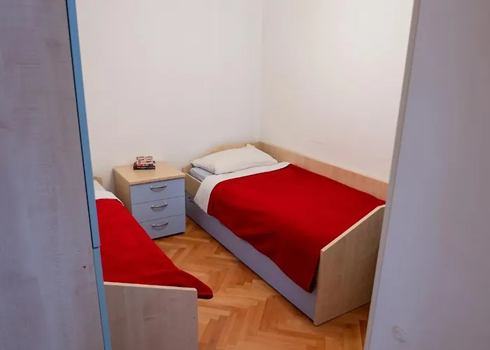 Luka Apartman